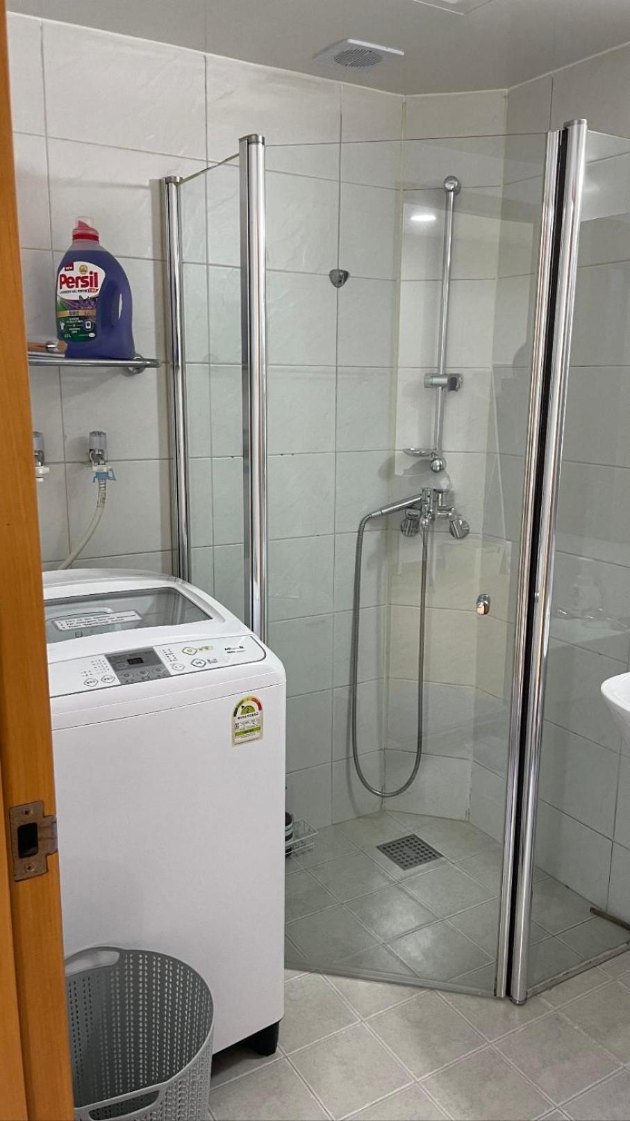 Отель Hongdae Cleanhouse Сеул Экстерьер фото